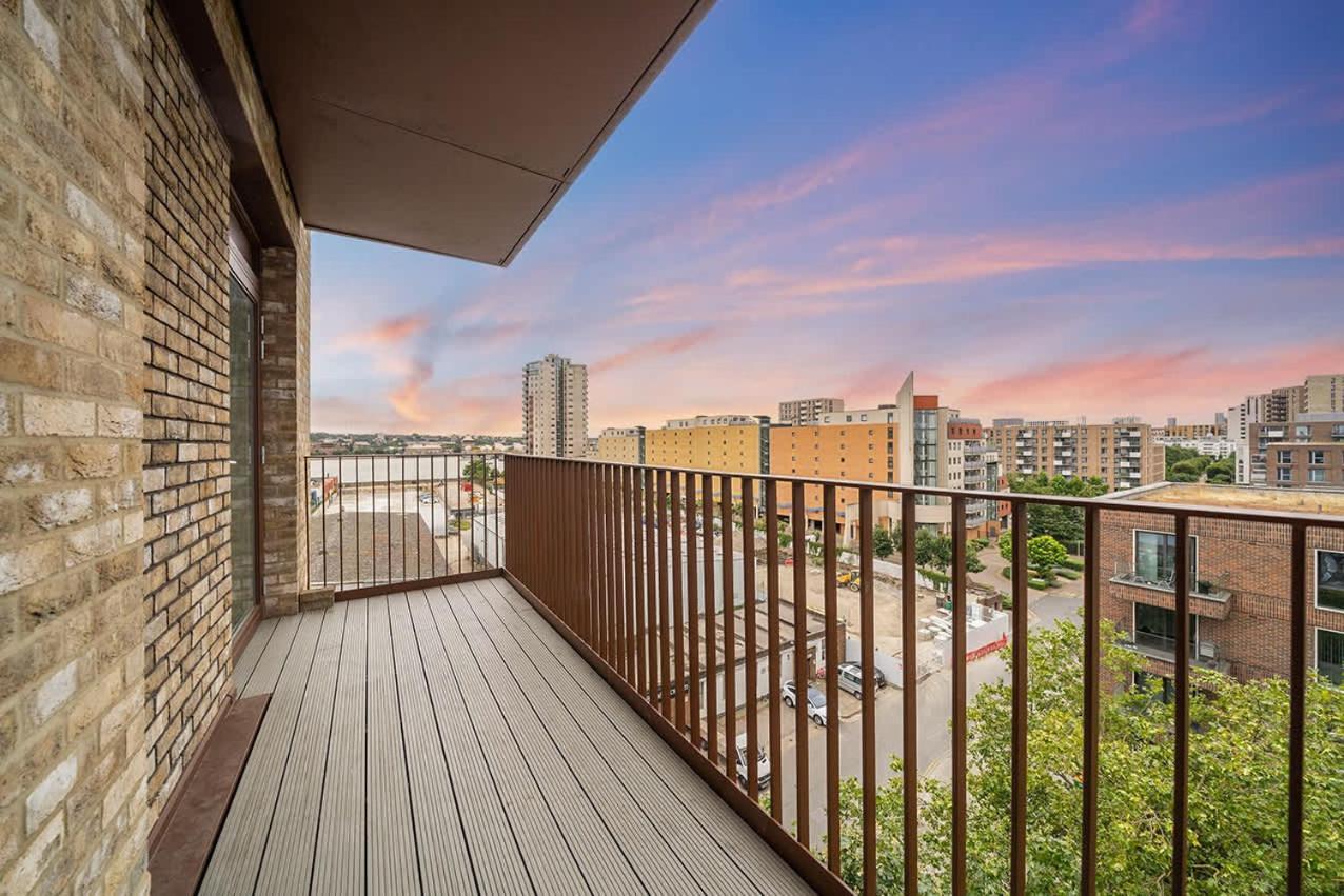 Appartement Ensuite - Prime Spot Near O2 & Canary Wharf *